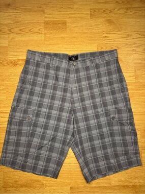 Calvin Klein Gray Plaid Lightweight Cargo Shorts